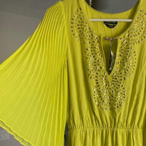 Bebe Yellow Studded Pleat Sleeve Dress - Size Sm - Picture 3 of 4